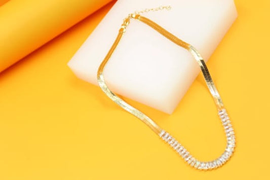 Women's Herringbone Baguette Diamond Necklace - 14"