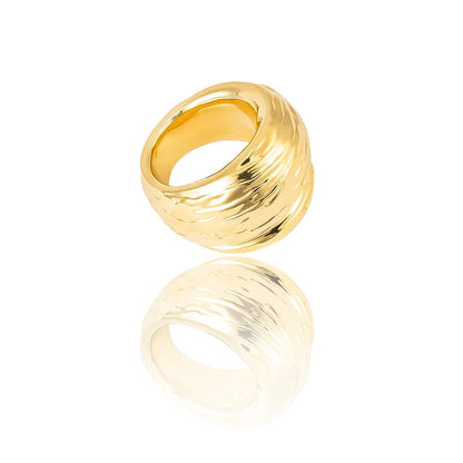 Women's Thick Croissant Dome Ring