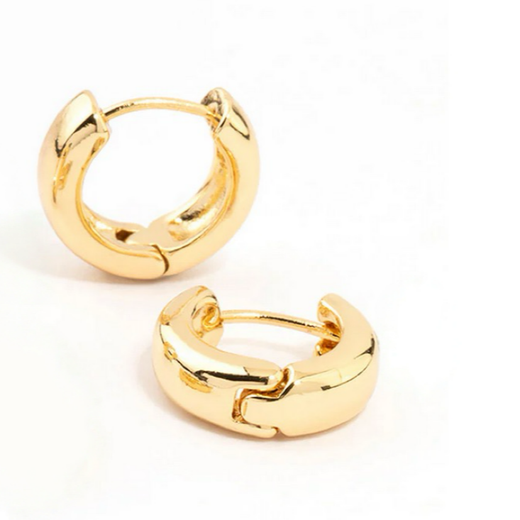 Thick Rounded Huggies