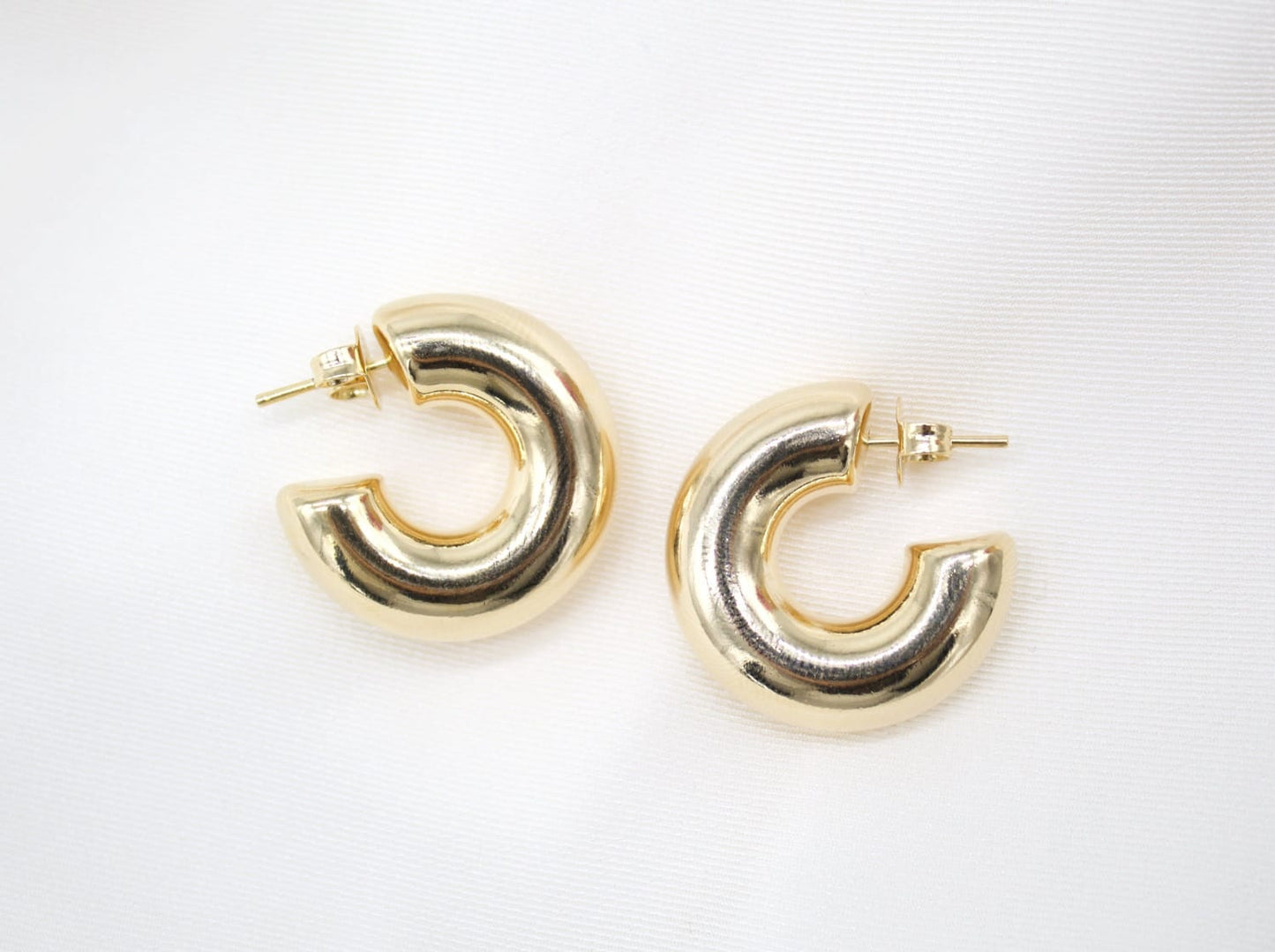 Thick Rounded C-Hoop Earrings